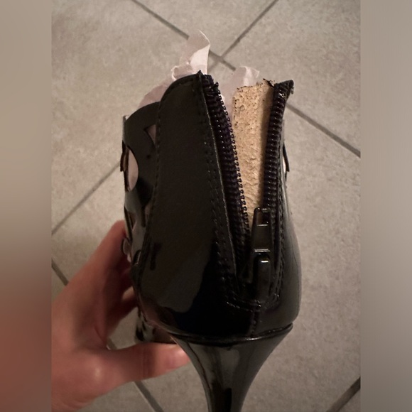 N.Y.L.A booties (new) - Picture 5 of 13